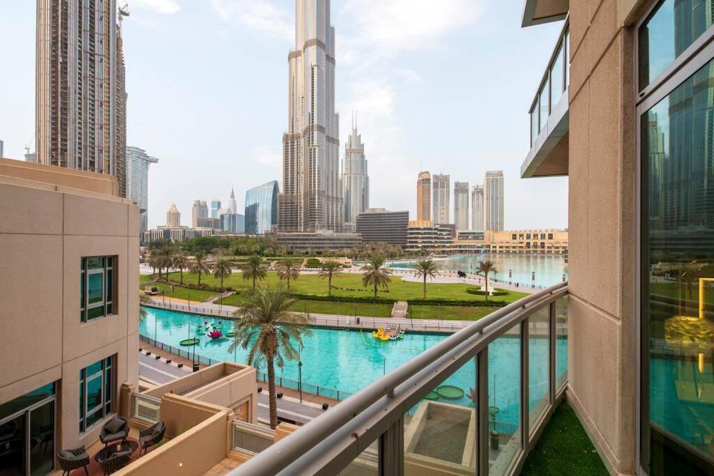 First Class 2Br With Full Burj Khalifa And Fountain View Dubai Bagian luar foto