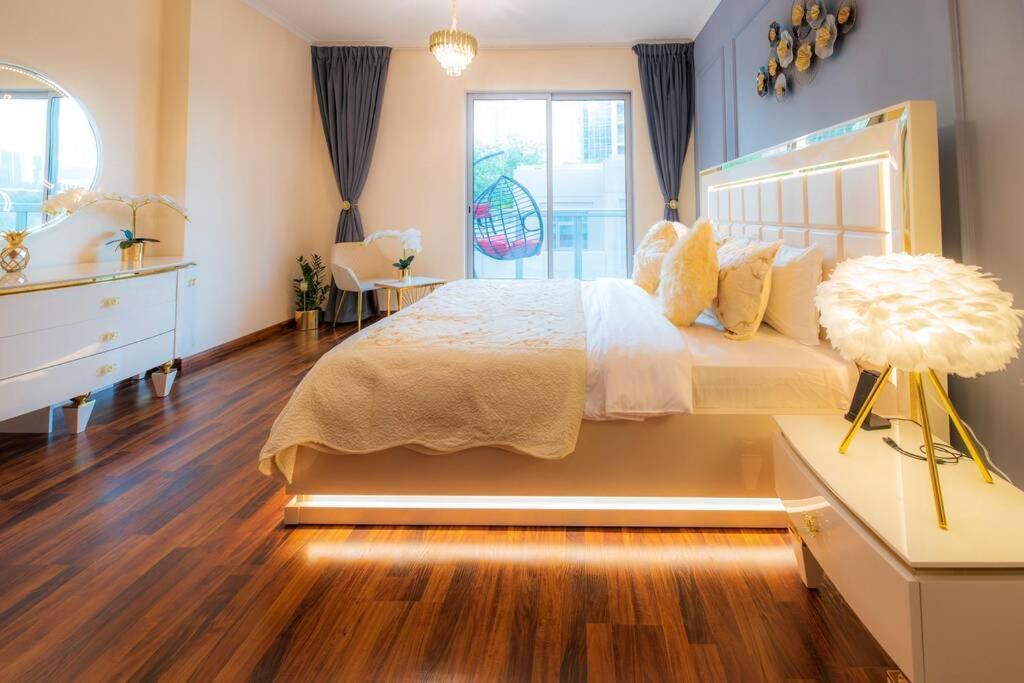 First Class 2Br With Full Burj Khalifa And Fountain View Dubai Bagian luar foto